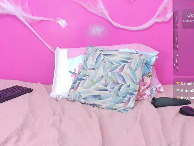 Broadcast Screenshots matureandhorny