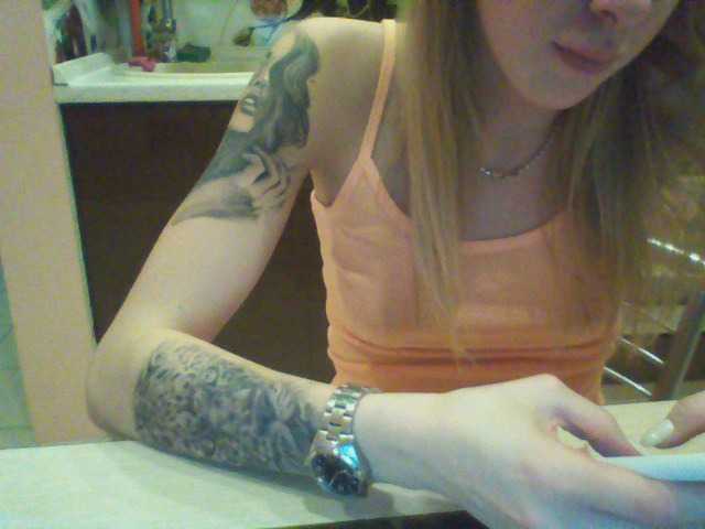 Broadcast Screenshots HarleySweet