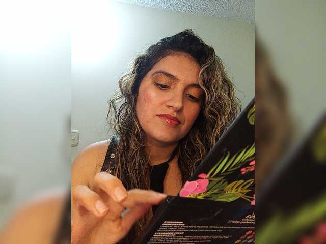 Broadcast Screenshots Melanie1