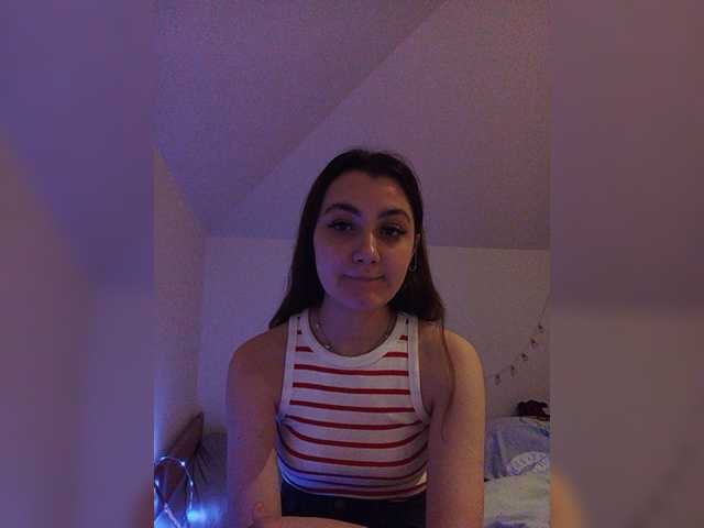 Broadcast Screenshots MelindaKing