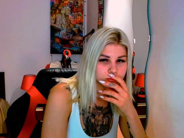 Broadcast Screenshots MellisaBree