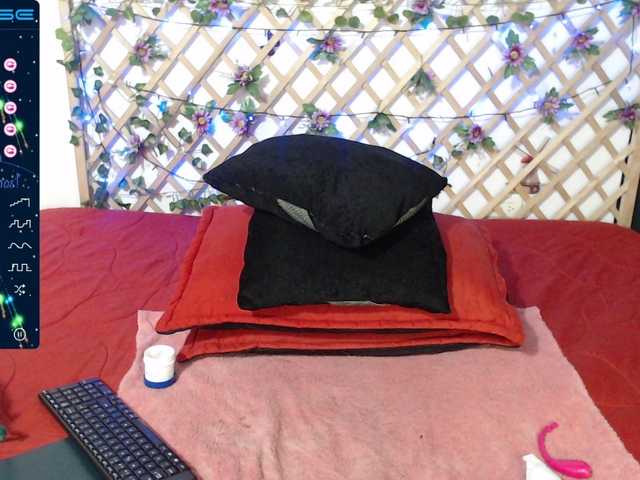 Broadcast Screenshots merlynnax