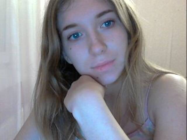 Broadcast Screenshots meryylin