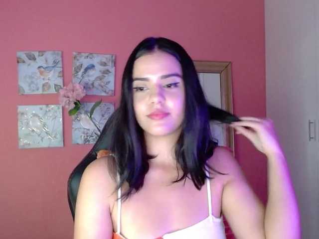Fotos mia-collins Hi guys, thanks to all the people who support my show with tkns, I'm a Latina woman, with a huge bush in my pussy, armpits and anus, if you love natural women I know you'll like it! Please, before using my tip menu, use my Pm or write me in public