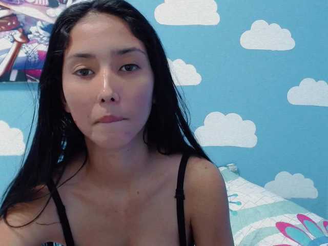 Broadcast Screenshots Mia-Cute-