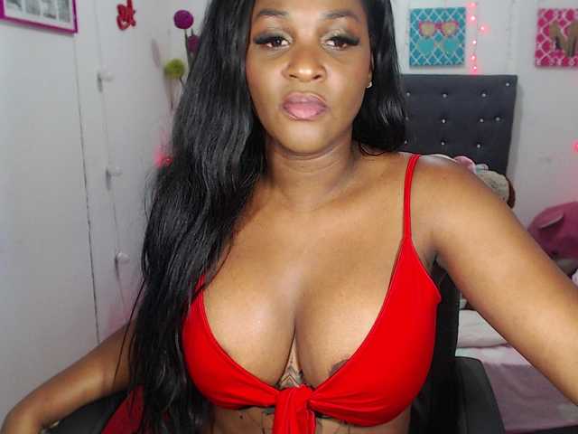 Fotos miagracee Welcome to my room everybody! i am a #beautiful #ebony #girl. #ready to make u #cum as much as you can on #pvt. #sexy #mature #colombian #latina #bigass #bigboobs #anal. My #lovense is #on! #CAM2CAM #CUMSHOW GOAL