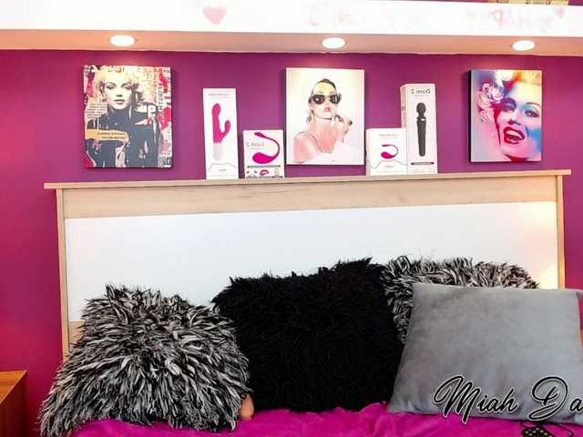 Broadcast Screenshots MiahDanniels