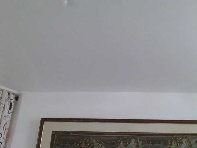 Broadcast Screenshots MiaPalacios