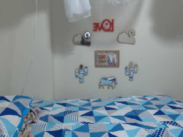 Broadcast Screenshots Michelle-rous