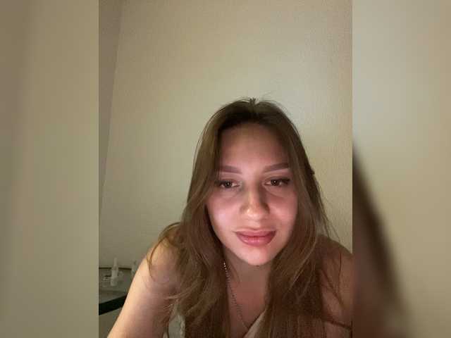 Broadcast Screenshots Solomiyaa