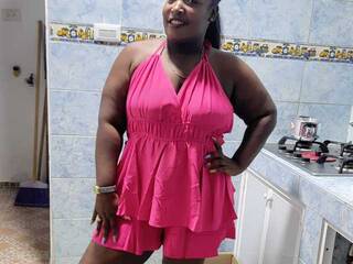 Erotisk videochat MikaelaTaylor