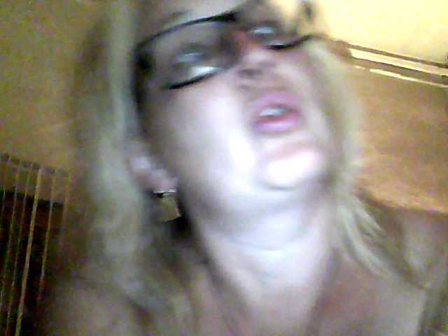 Broadcast Screenshots milasexy18