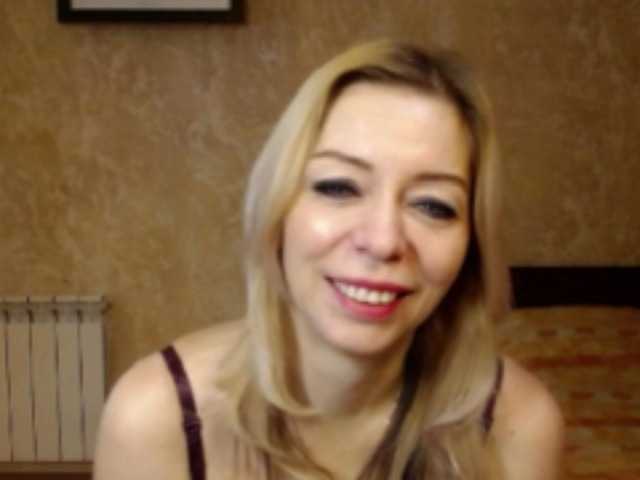 Broadcast Screenshots MilfJuliia