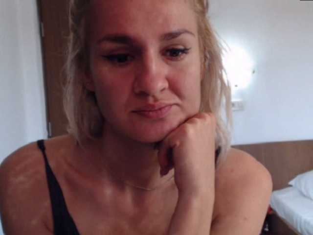 Broadcast Screenshots Mirellia