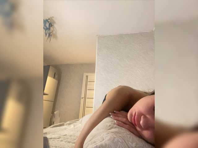 Broadcast Screenshots miss-victoria