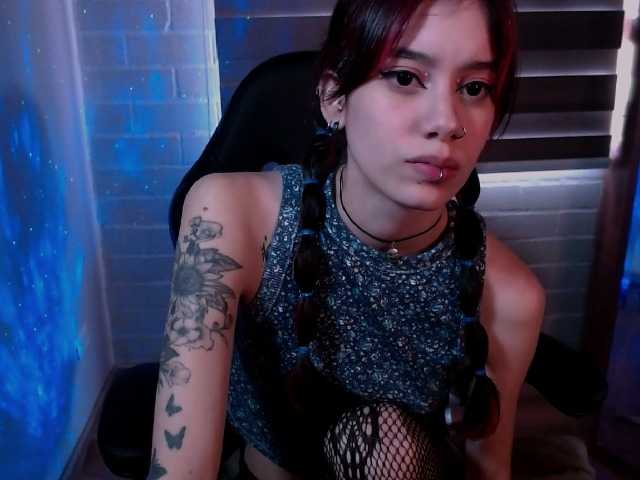 Fotos miss-violet WELCOME GUYS GOAL FLAH TITS 30 TOKENS