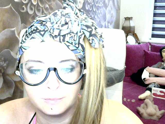 Broadcast Screenshots missboginya