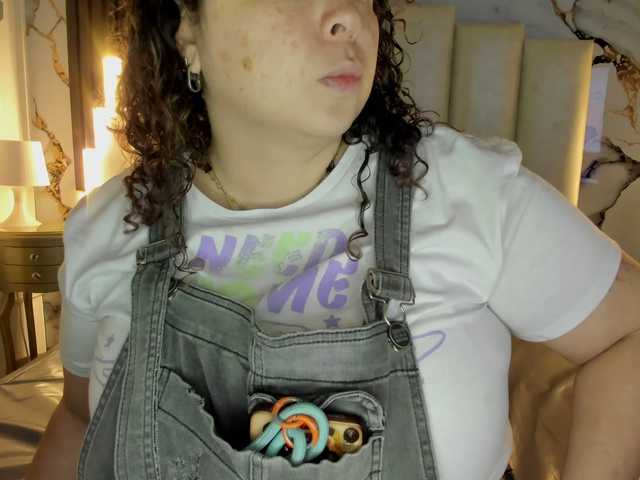 Broadcast Screenshots mollieblue69