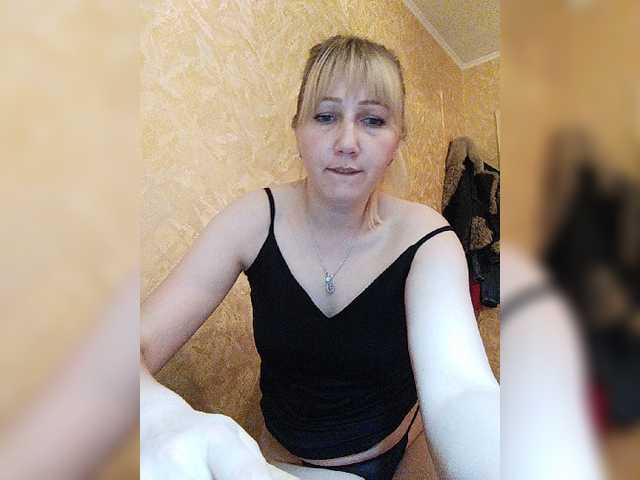 Broadcast Screenshots MollyTery