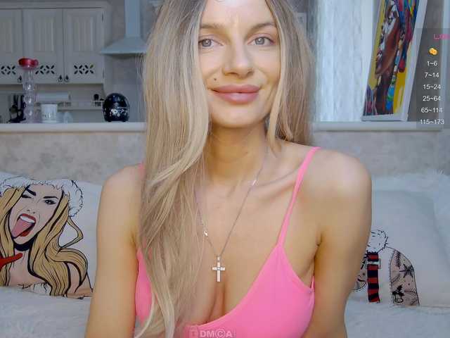 Broadcast Screenshots Monika-22