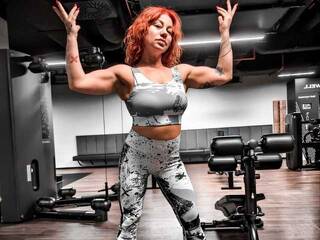 Erotisk videochat MuscularMommy