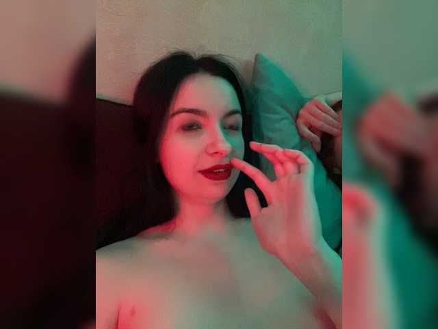 Broadcast Screenshots MyCumMaster