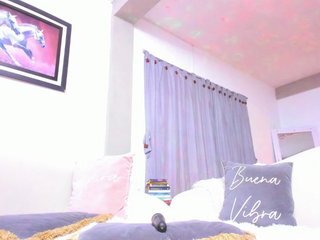 Erotisk videochat NAHOMYWILLIAMS