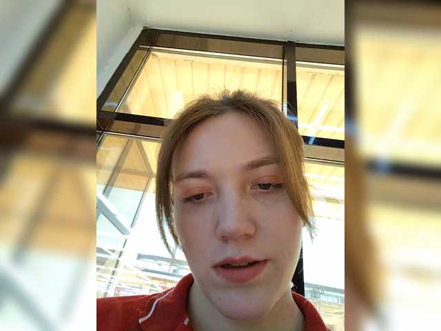 Broadcast Screenshots NaomiCobb