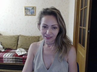 Fotos VideoLady lovense enabled. see power modes in chat. ORGASM at goal or 100 in one tip . 137 till orgasm.
