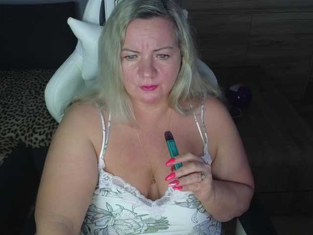 Fotos Natalli888 #mistress#humiliation#findom# bbw#smoking#cuckold#sissy##feet​Prepare ​your ​hard ​earned ​money!!!!!! I do not accept PM requests unless they are tipped for according to the tip menu.