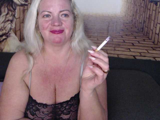Fotos Natalli888 #bbw#curvy#foot-fetish#dominance#role-playing #cuckolds Hello! Domi from 11 token. I like Ultra Hot, I'm natural ,11416977101300500999. All complemented by Tip Menu.PM 50 token and private