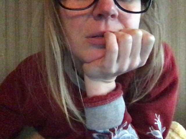 Broadcast Screenshots naturalblonde