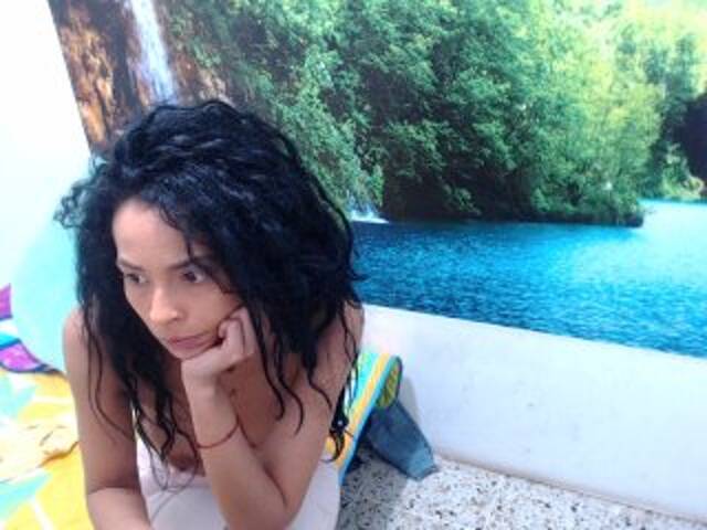 Broadcast Screenshots nenahot374