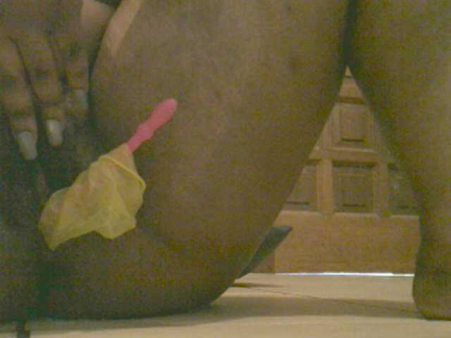 Fotos nickynorth #ebony and hairy....ass20 boobs 15 pussy30 asshole40 anal200 target 500tk