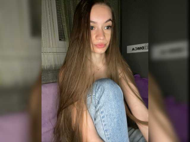 Broadcast Screenshots ___________________