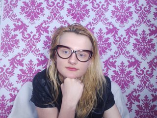 Broadcast Screenshots NikiiFox