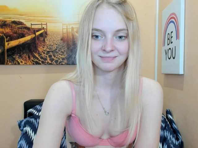 Fotos NurseCream Hey guys, Im an #18years old #young #blondie who is really #horny and wanna have some fun with you! :P:P
