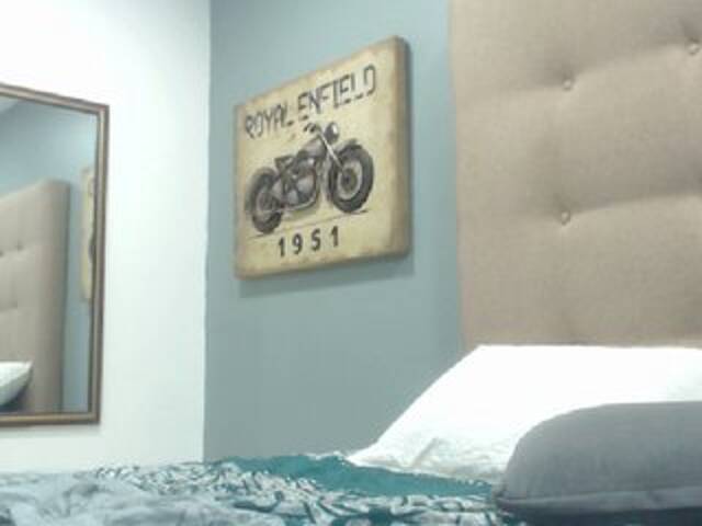 Broadcast Screenshots PaigeThomson