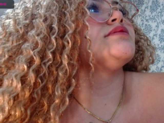 Broadcast Screenshots PaulaOrtiz