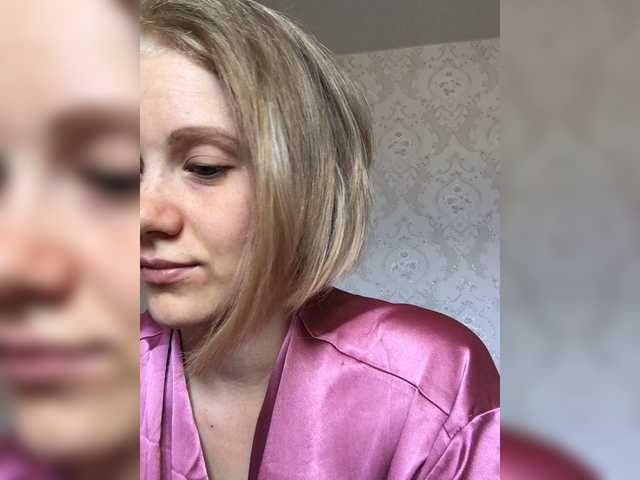 Broadcast Screenshots Pearpop