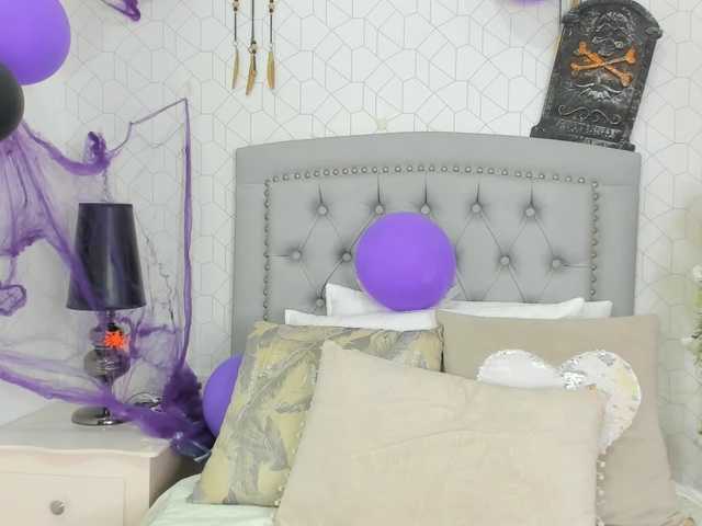 Broadcast Screenshots Perla-thompson