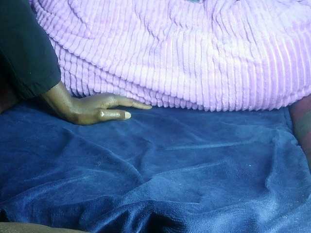 Broadcast Screenshots Petite-200