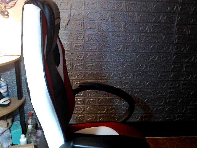 Broadcast Screenshots PreciousJADE