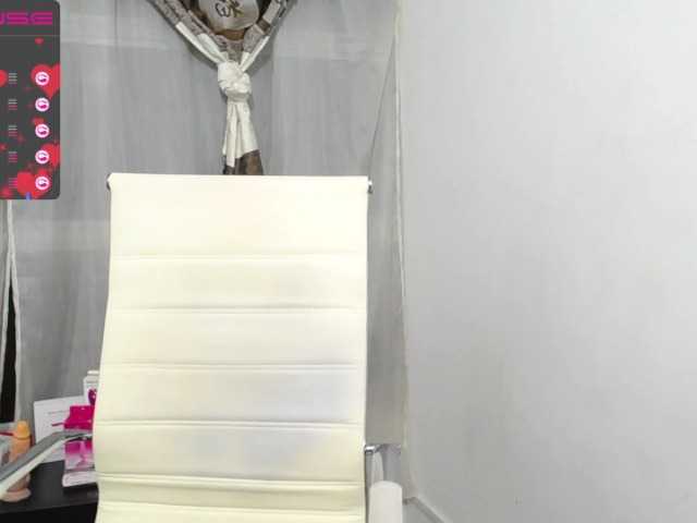 Broadcast Screenshots pretty-moon