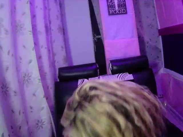 Broadcast Screenshots Pretty-Susan
