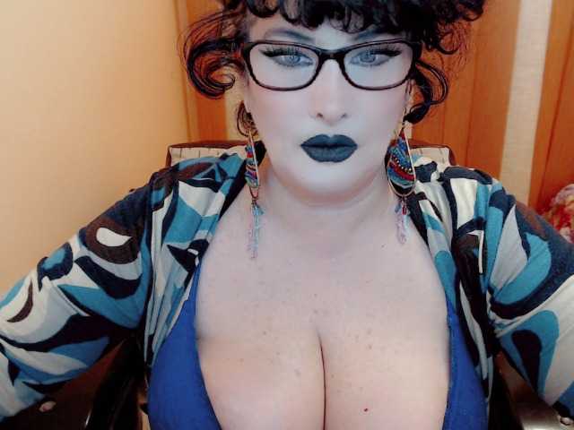Fotos QueenOfSin GODESS ​OF ​YOUR ​SOUL ​AND ​QUEEN ​OF ​SIN ​IS ​HERE!​SHOW ​ME ​YOUR ​LOVE ​AND ​I ​SHOW ​YOU ​PARADISE!#​mistress#​bbw