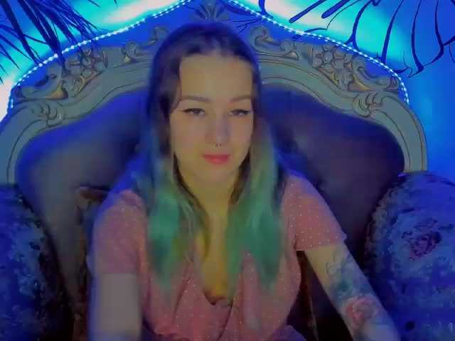 Broadcast Screenshots rebeccaley
