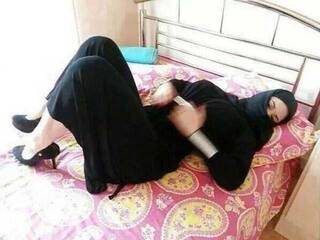 Erotisk videochat Yasmen-Arabic
