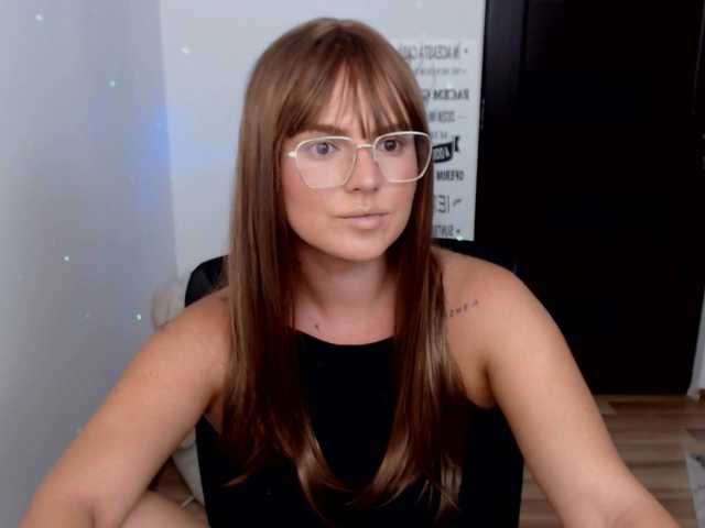 Broadcast Screenshots RianaCrystal