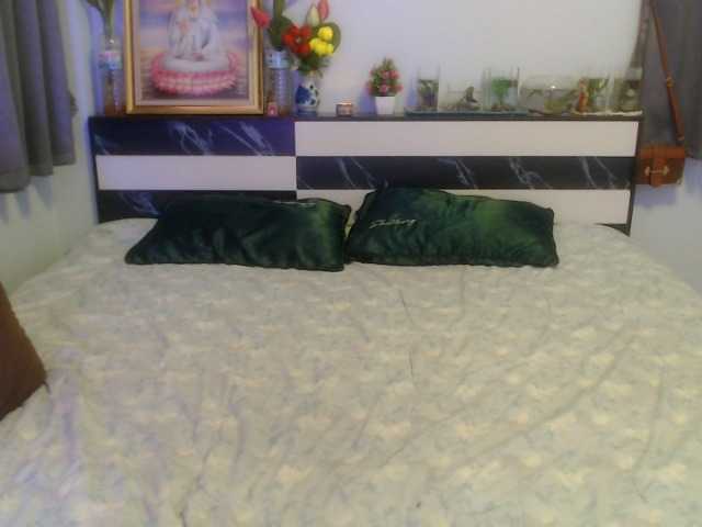 Broadcast Screenshots ROSEESY